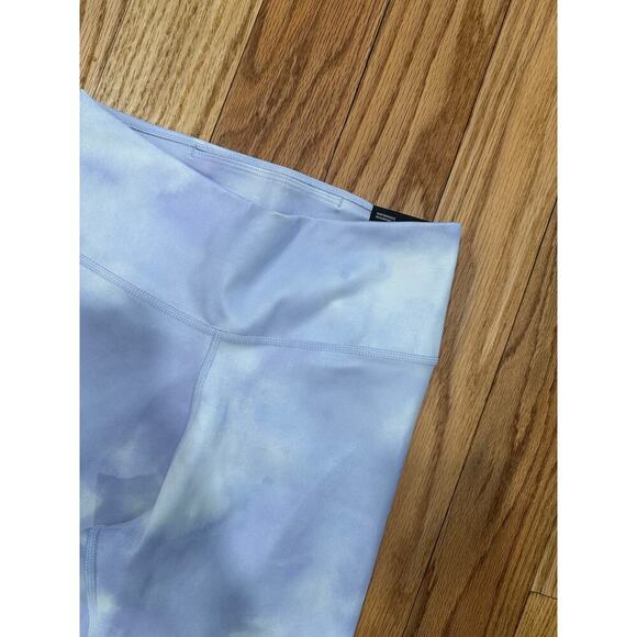 The Nike One Tight Fit Leggings - Picture 3 of 6